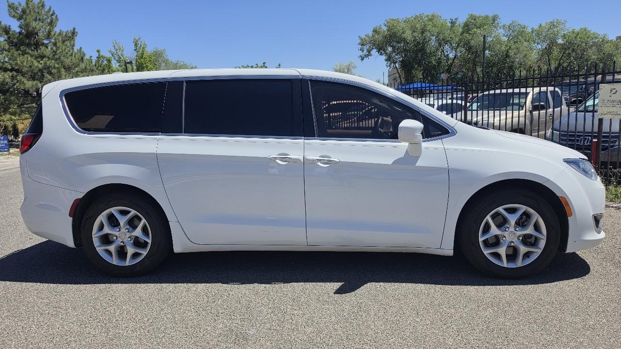 Chrysler Pacifica Touring Plus 2018