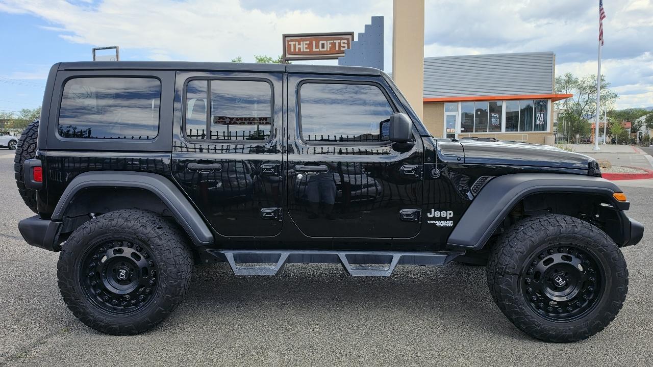 Jeep Wrangler Unlimited Sport 2018