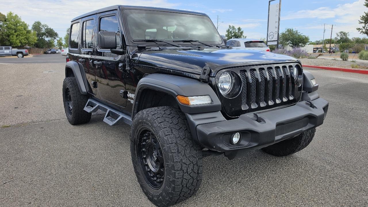 Jeep Wrangler Unlimited Sport 2018