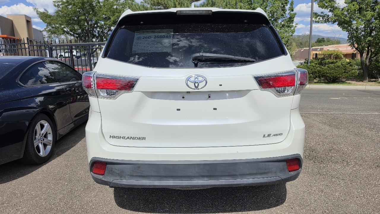 Toyota Highlander LE AWD V6 2015