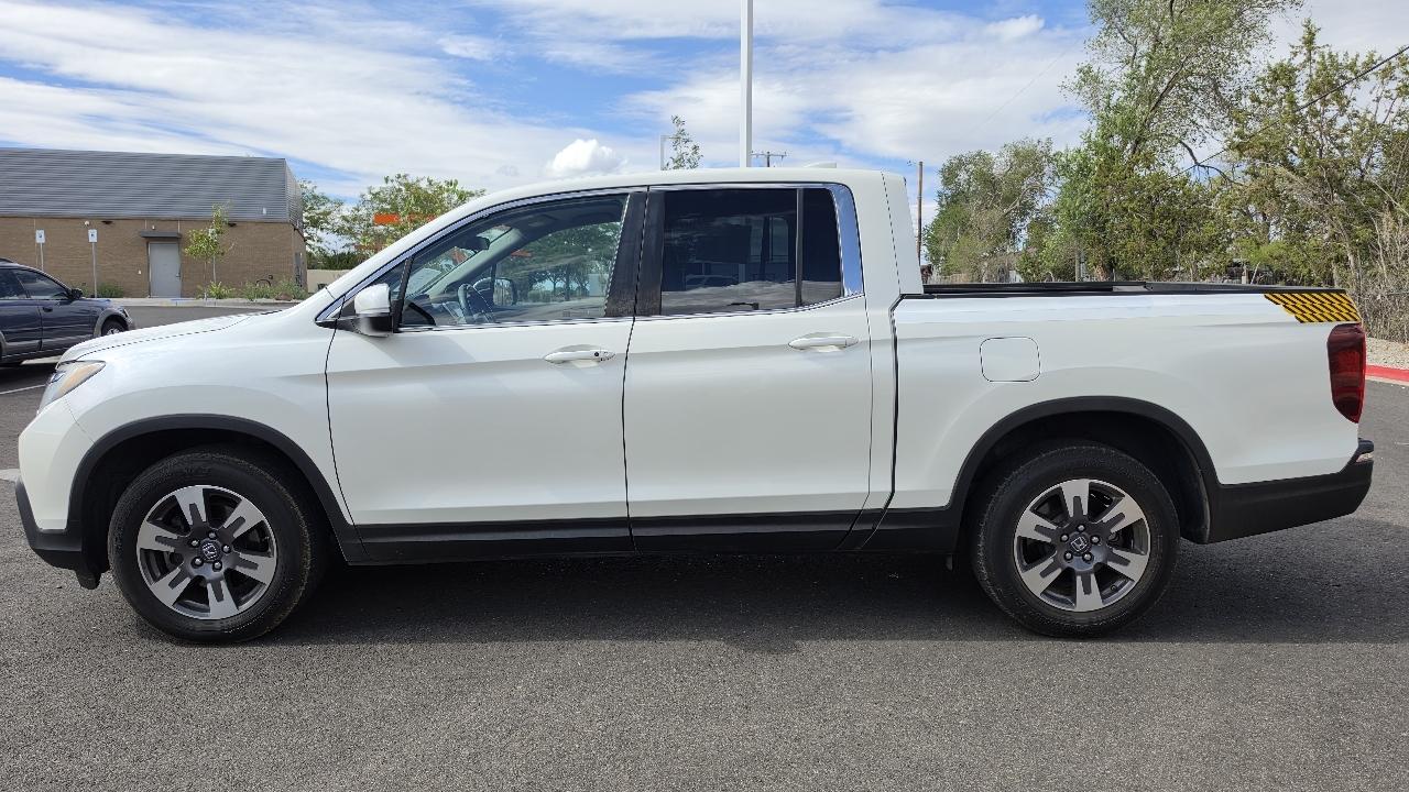 Honda Ridgeline photo 2