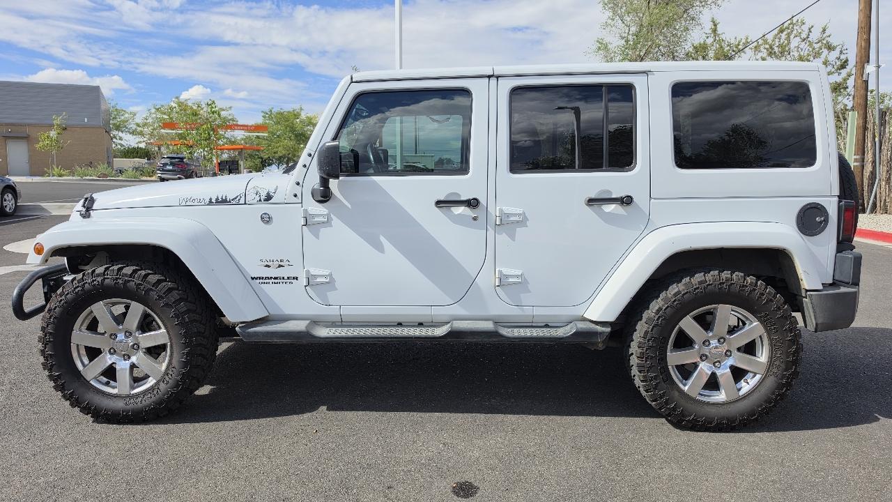 Jeep Wrangler photo 2