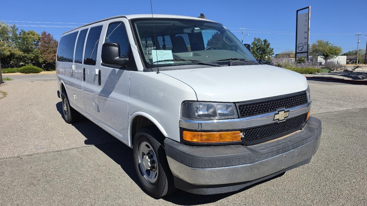 Chevrolet Express photo 7