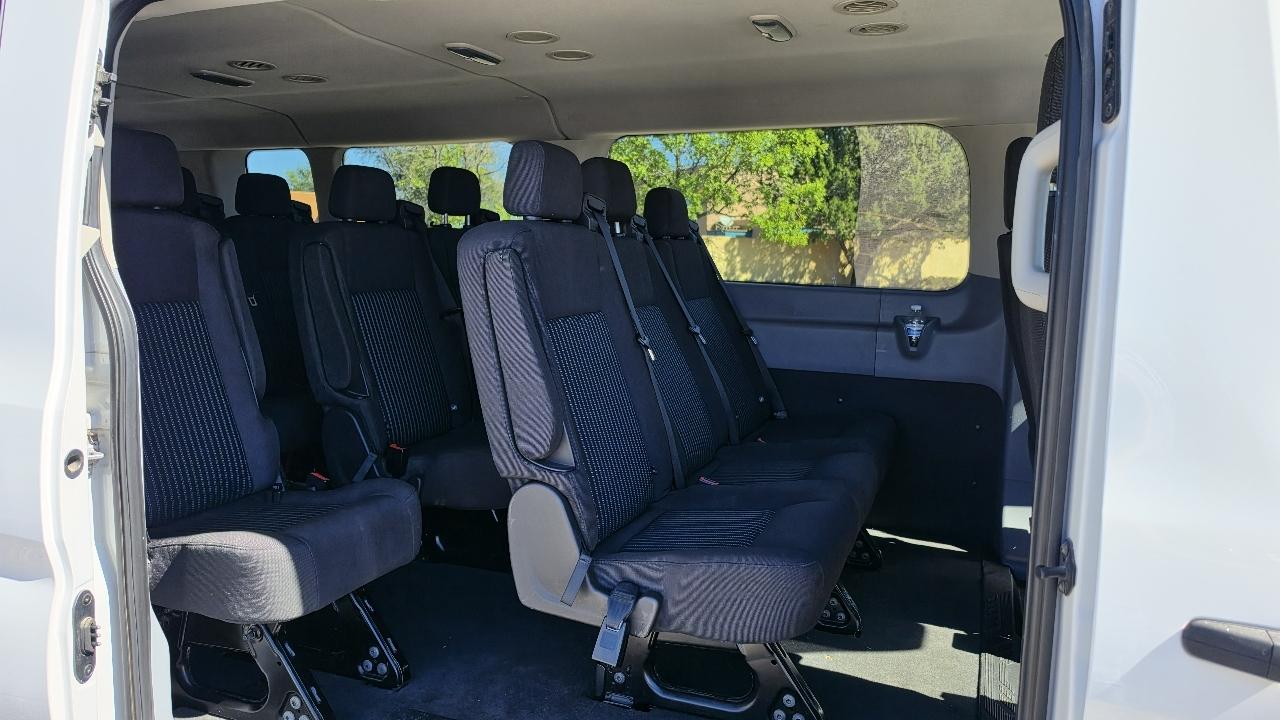Ford Transit 350 Wagon Low Roof XL w/Sliding Pass. 148-in. WB 2015