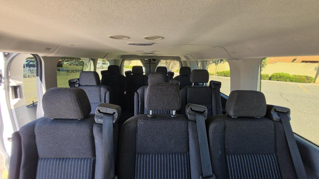 Ford Transit 350 Wagon Low Roof XL w/Sliding Pass. 148-in. WB 2015