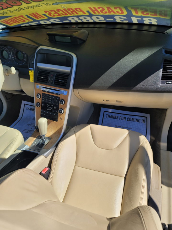 Volvo XC60 4dr 3.2L R-Design 2011 Volvo XC60 4dr 3.2L R-Design 2011