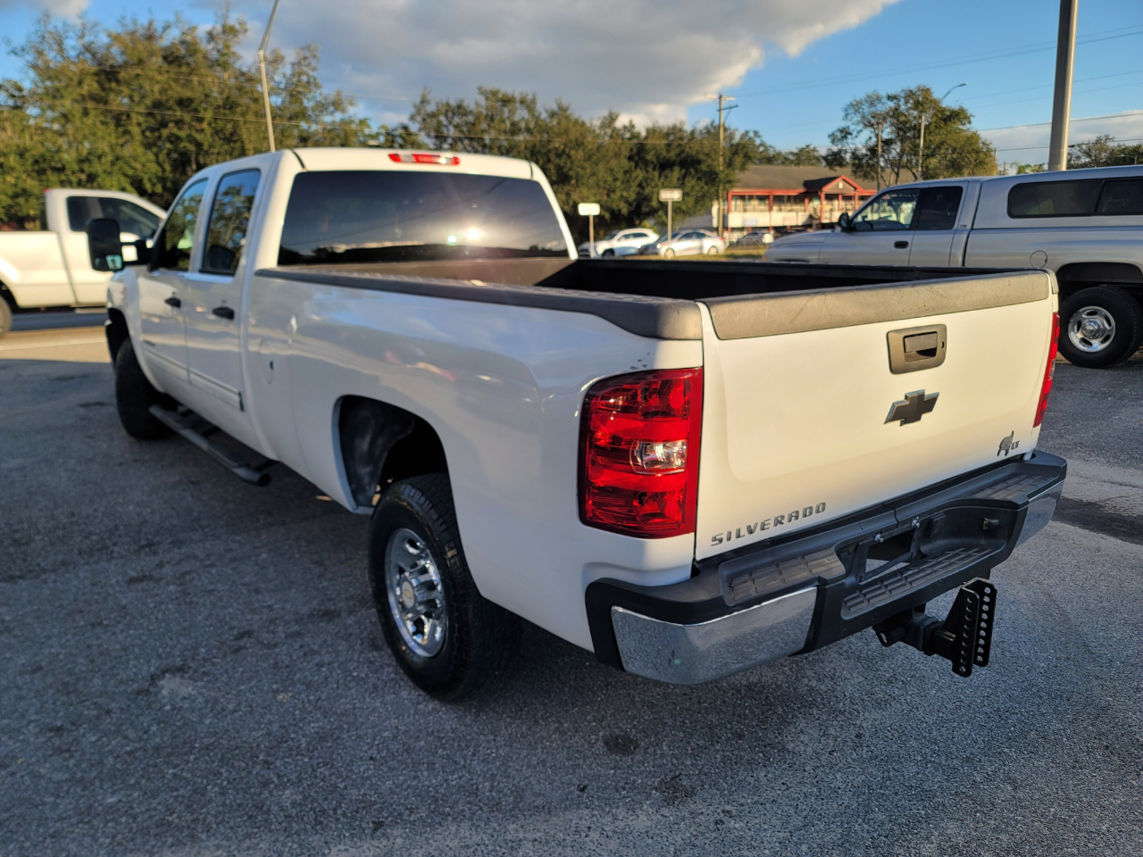 Chevrolet Silverado 2500HD LT1 Crew Cab 2WD 2010