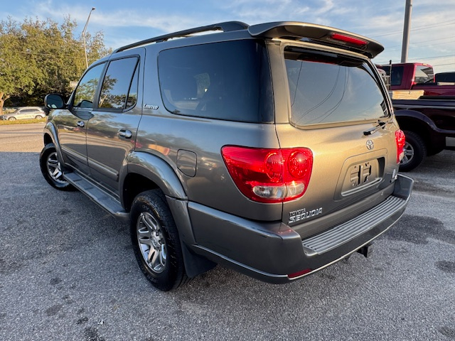 Toyota Sequoia Limited 2WD 2007