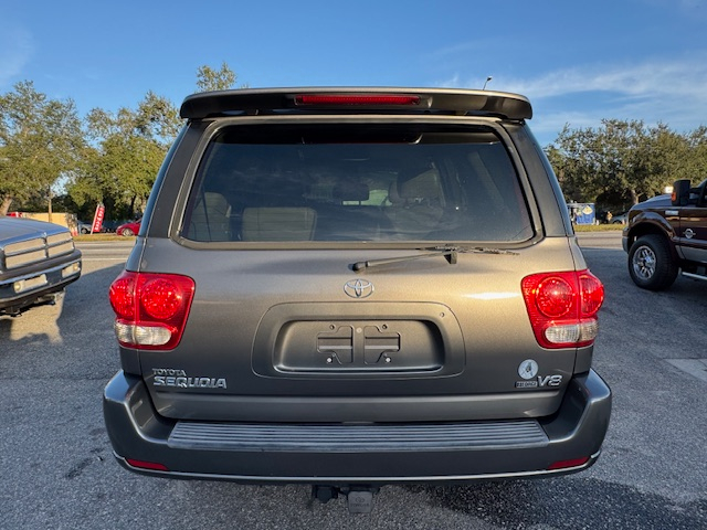 Toyota Sequoia Limited 2WD 2007