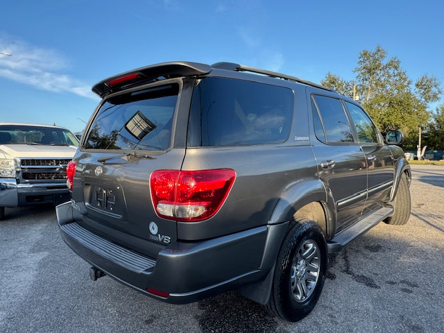 Toyota Sequoia Limited 2WD 2007