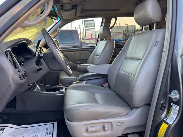 Toyota Sequoia Limited 2WD 2007