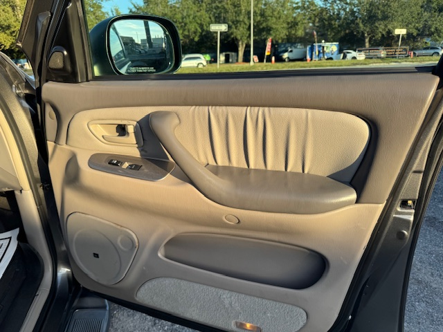 Toyota Sequoia Limited 2WD 2007