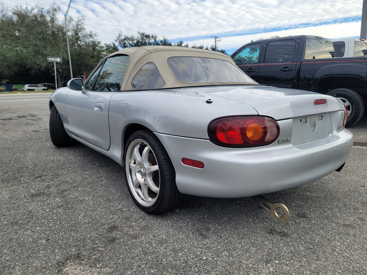 Mazda MX-5 Miata Base 1999