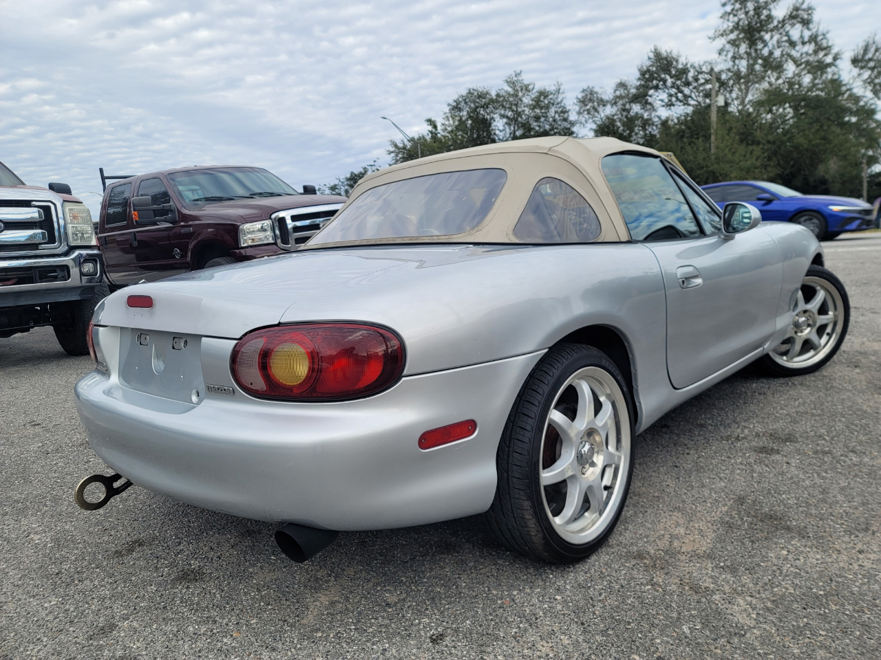 Mazda MX-5 Miata Base 1999