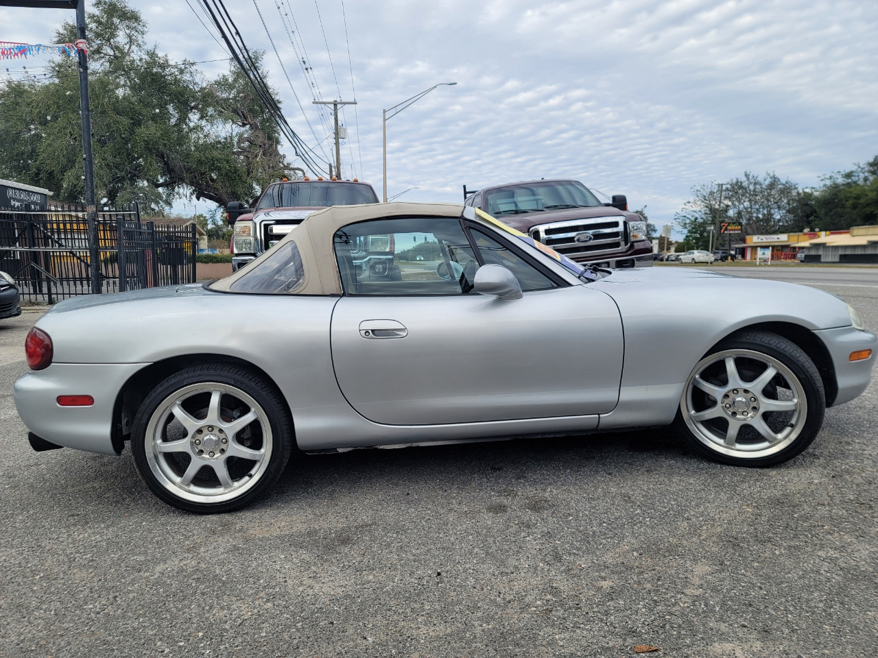 Mazda MX-5 Miata Base 1999