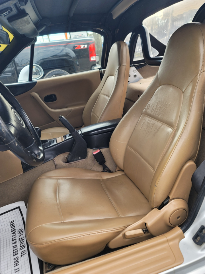 Mazda MX-5 Miata Base 1999