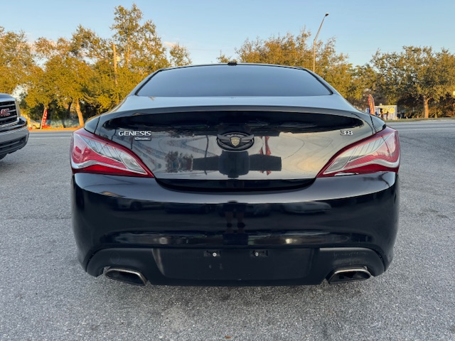 Hyundai Genesis Coupe 3.8 8AT 2015