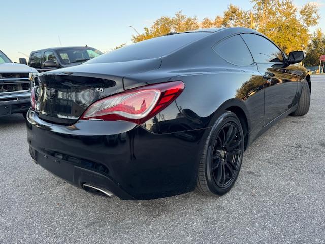 Hyundai Genesis Coupe 3.8 8AT 2015