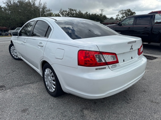 Mitsubishi Galant ES 2012