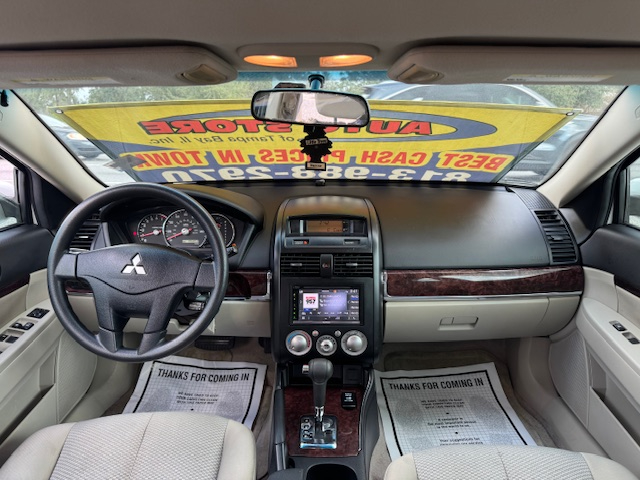 Mitsubishi Galant ES 2012