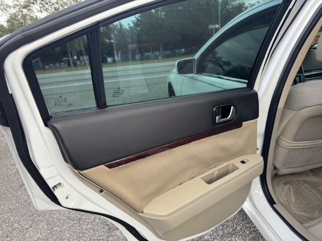 Mitsubishi Galant ES 2012