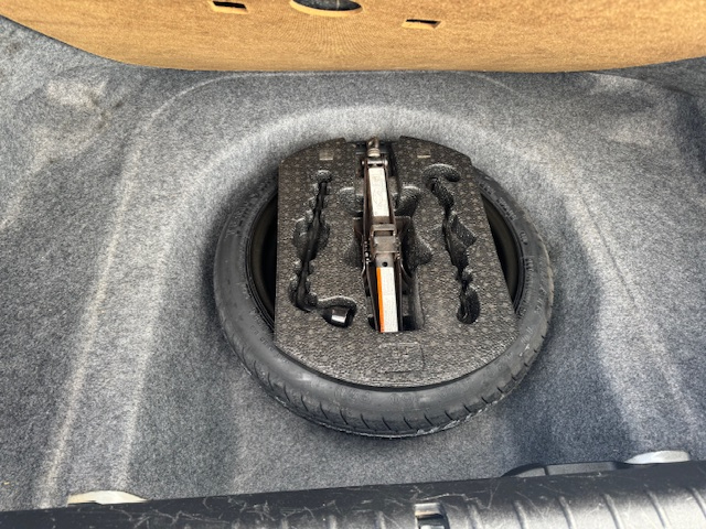 Mitsubishi Galant ES 2012