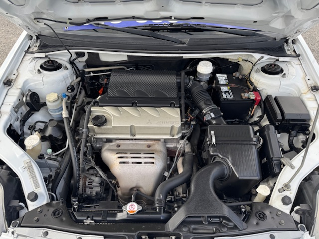 Mitsubishi Galant ES 2012