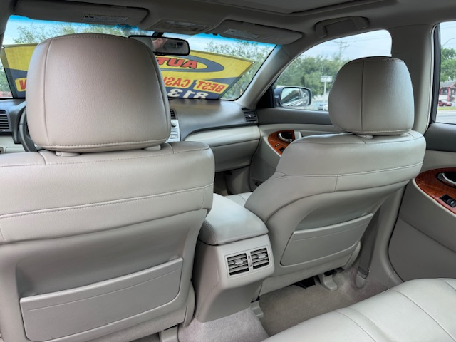 Toyota Camry XLE 6-Spd AT 2011