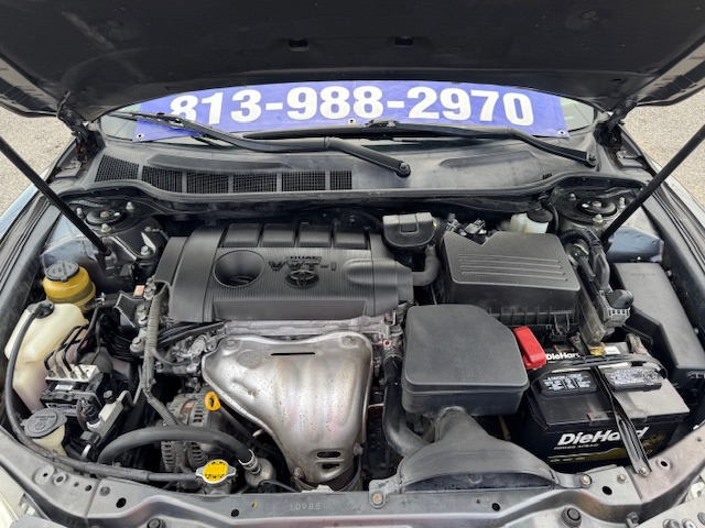 Toyota Camry XLE 6-Spd AT 2011