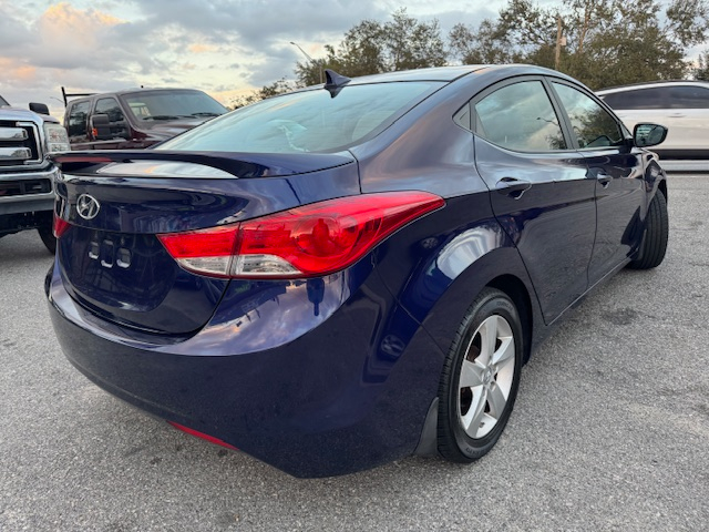 Hyundai Elantra GLS A/T 2013