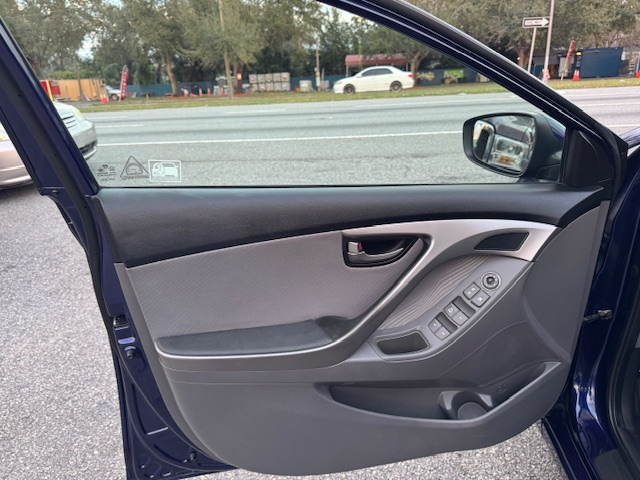 Hyundai Elantra GLS A/T 2013