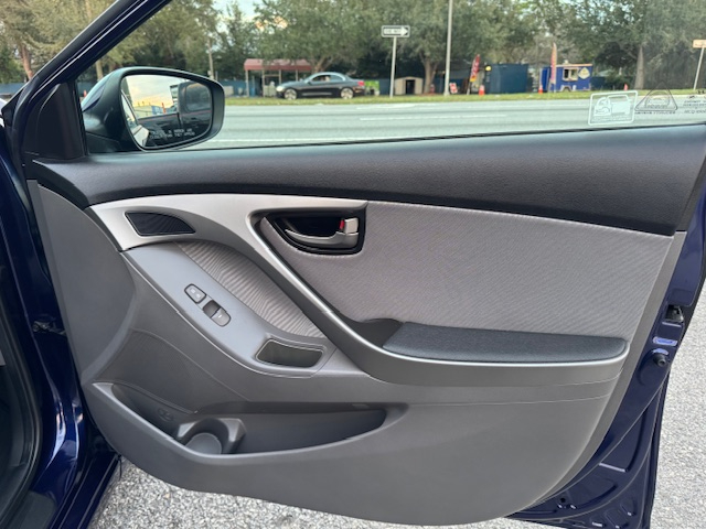 Hyundai Elantra GLS A/T 2013