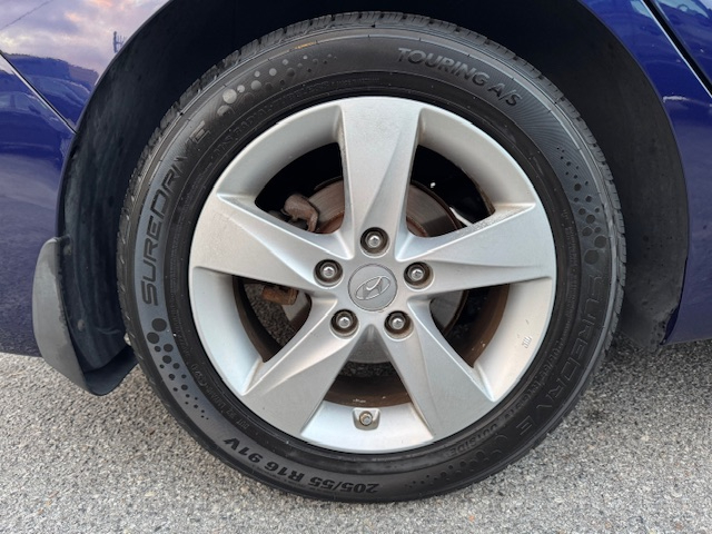 Hyundai Elantra GLS A/T 2013