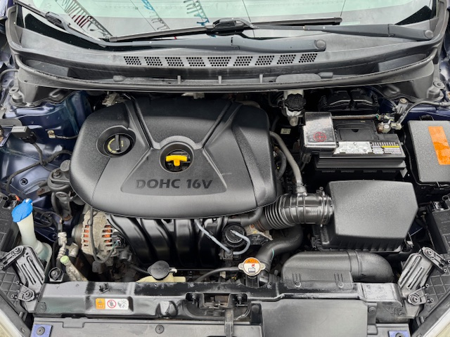 Hyundai Elantra GLS A/T 2013