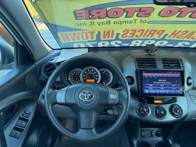 Toyota RAV4 Base I4 2WD 2011