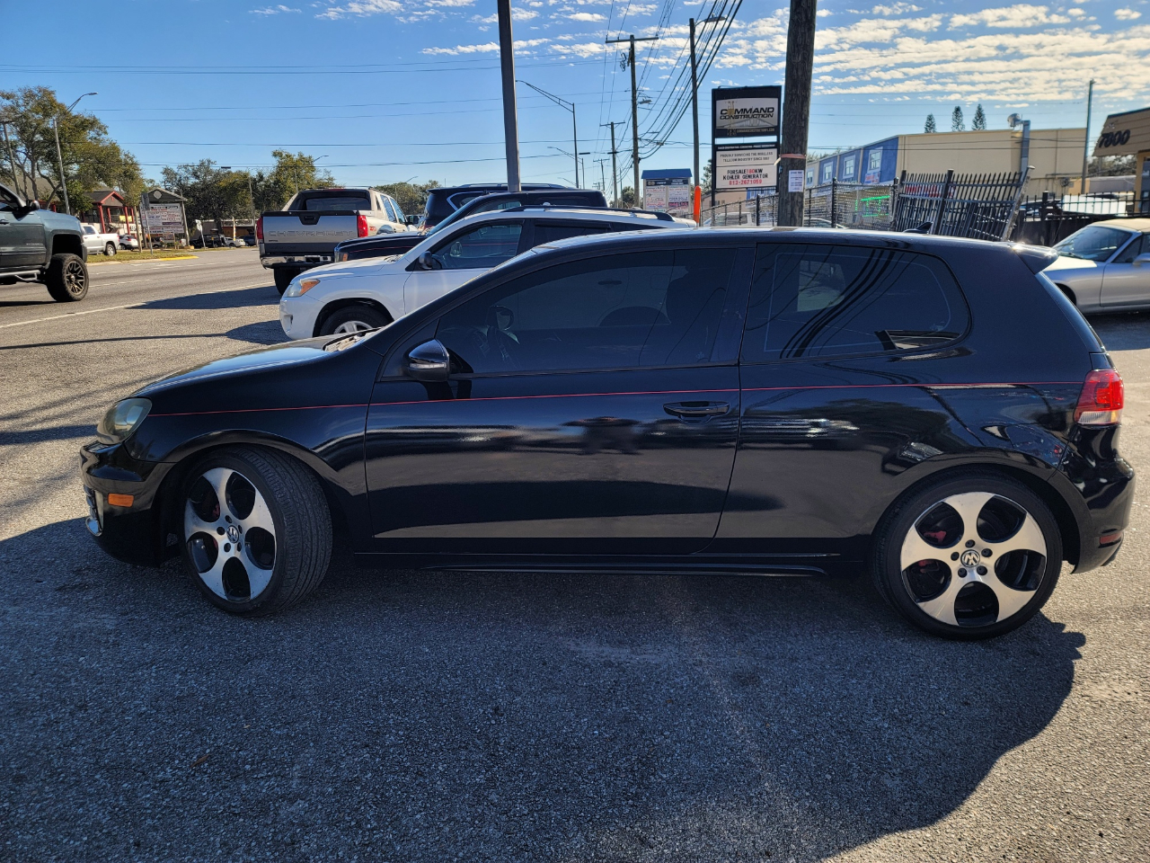 Volkswagen GTI 2.0T Coupe 2010