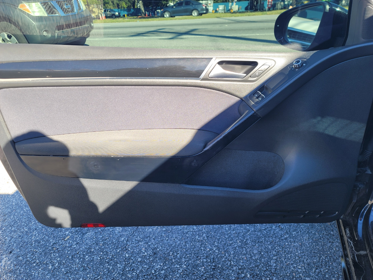 Volkswagen GTI 2.0T Coupe 2010