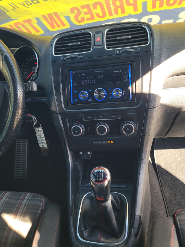 Volkswagen GTI 2.0T Coupe 2010