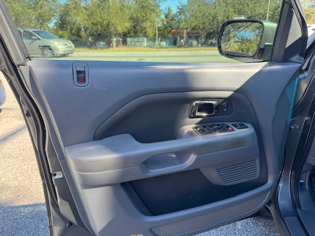 Honda Pilot LX 2WD 2008