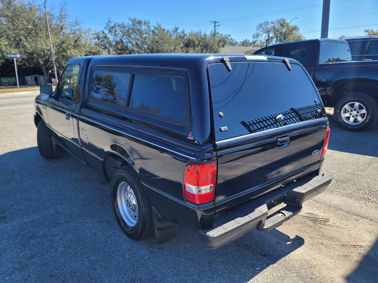 Ford Ranger XLT Reg. Cab Short Bed 2WD 2003