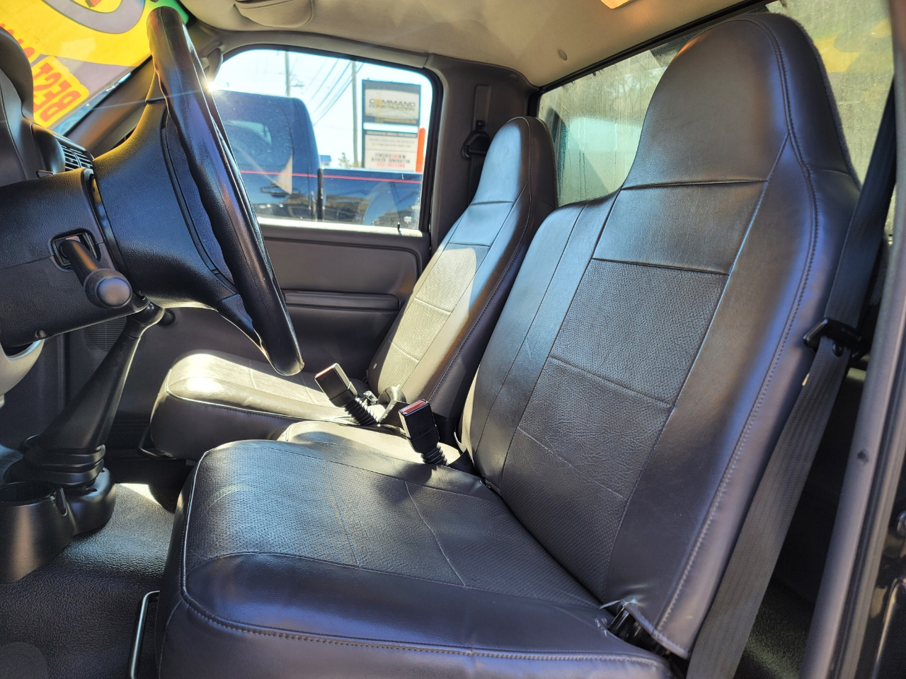 Ford Ranger XLT Reg. Cab Short Bed 2WD 2003