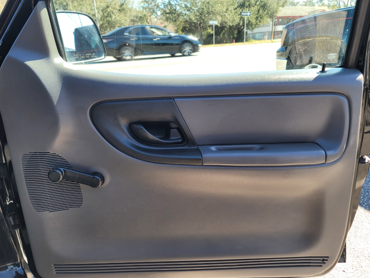 Ford Ranger XLT Reg. Cab Short Bed 2WD 2003