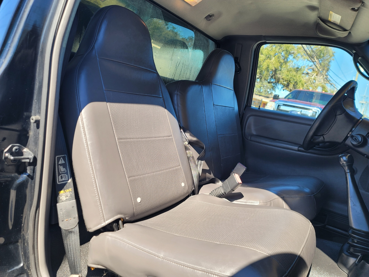 Ford Ranger XLT Reg. Cab Short Bed 2WD 2003