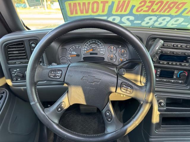 Chevrolet Avalanche 1500 4WD 2003