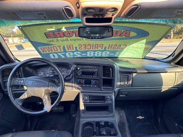 Chevrolet Avalanche 1500 4WD 2003