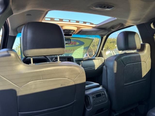 Chevrolet Avalanche 1500 4WD 2003