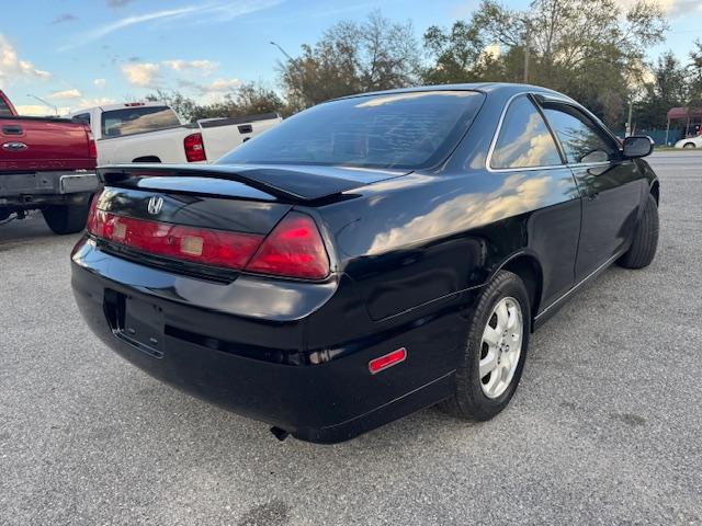 Honda Accord LX coupe 2001