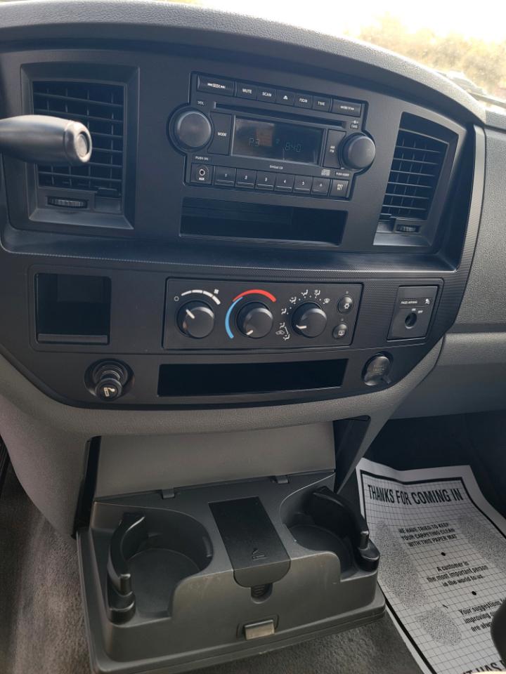 Dodge Ram 1500 ST Regular Cab 2WD 2006