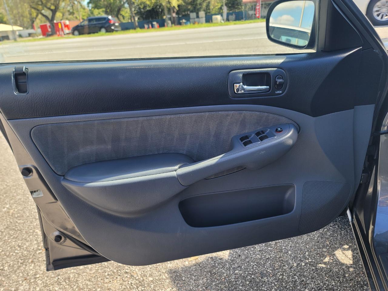 Honda Civic LX sedan 2004