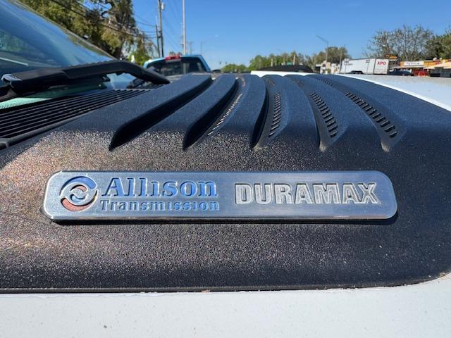 Chevrolet Silverado 2500HD LT1 Crew Cab Long Box 2WD 2010